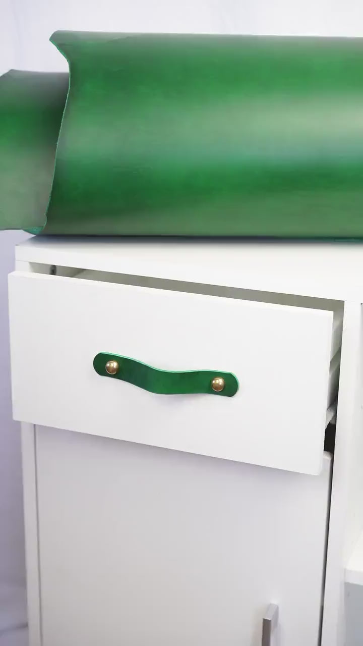 Handmade Leather Handles | Drawer Pulls & Cabinet Knobs | For IKEA Pax Kallax Hemnes | Vegetable Tanned Leather | Made in Germany