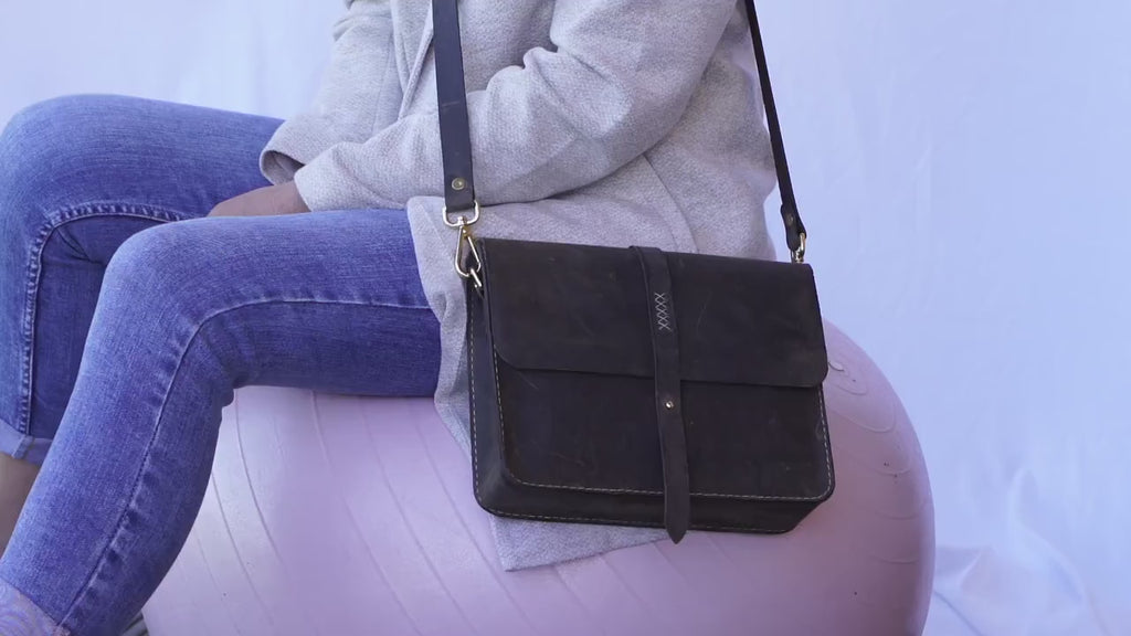 Handcrafted Leather Crossbody Bag from leather - Vintage leather bag - Saddle Stitched - Handmade leather bag