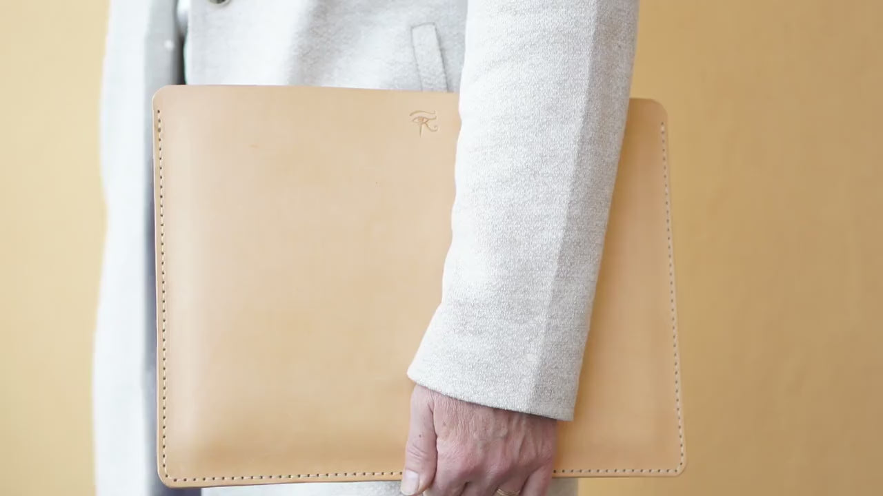 MacBook sleeve | leather MacBook sleeve | MacBook sleeve | minimalist MacBook sleeve | 13", 14", 15", 16" |